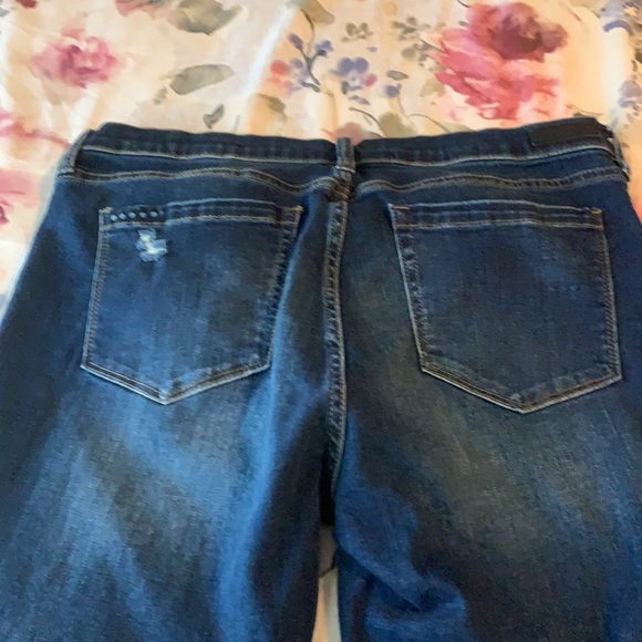 BlankNYC Jeans - Picture 7 of 9